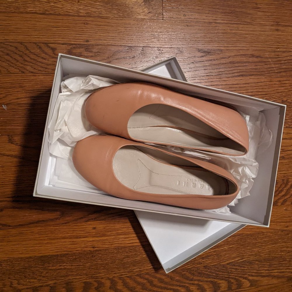 Marni Ballet Falt with Round Toe